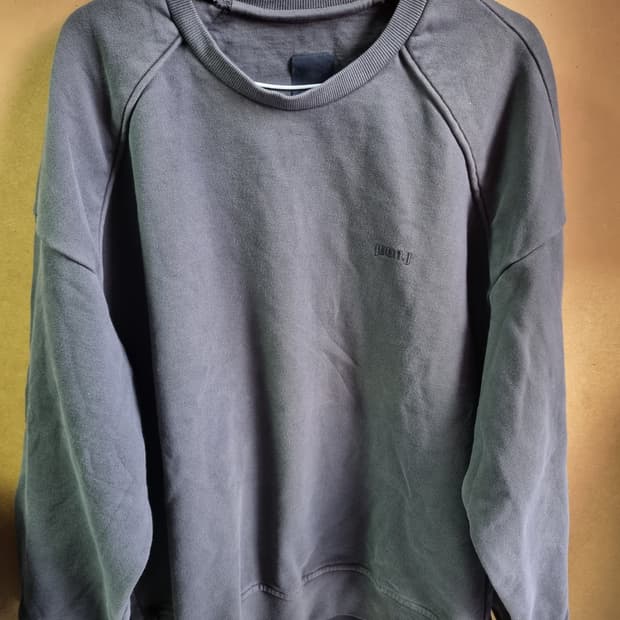 준지 커먼트 다잉 남성 맨투맨 