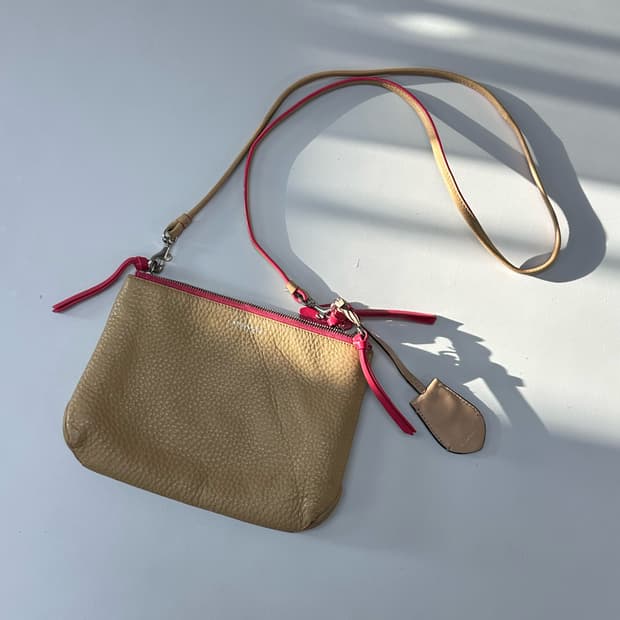 코치 파우치 크로스백