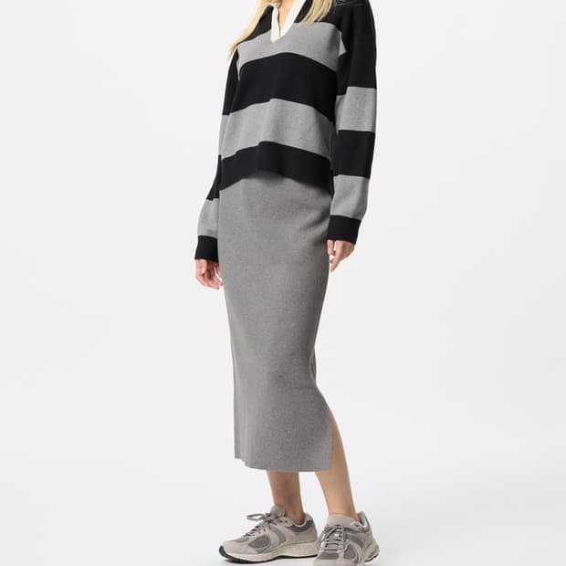 미착용 유니클로 스무스 코튼 블랜드 스커트