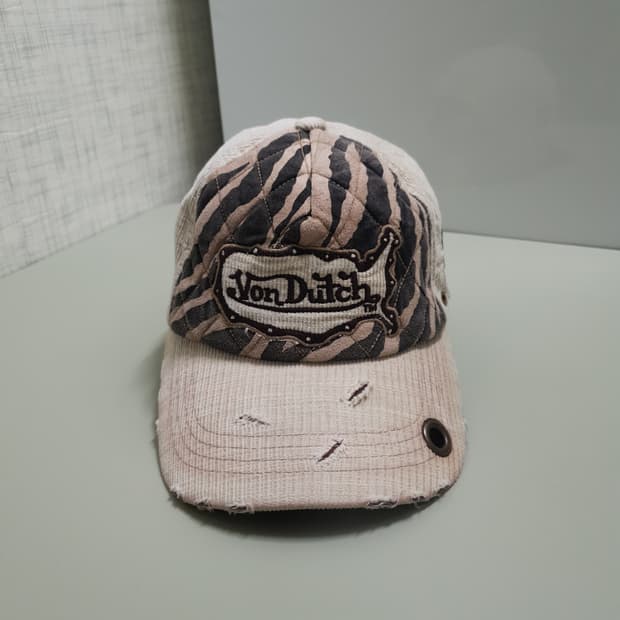 본더치 Y2K 타이거 카모 퀼티드 코듀로이 워싱 데미지 볼캡 희귀