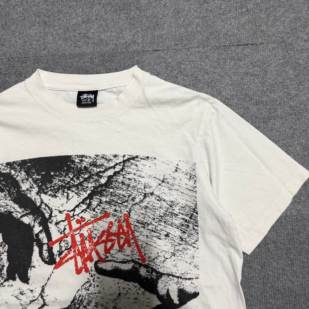 스투시 화이트 반팔 티셔츠 s