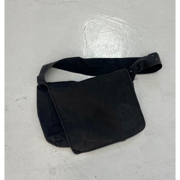 플라스틱 프로덕트 크로스백