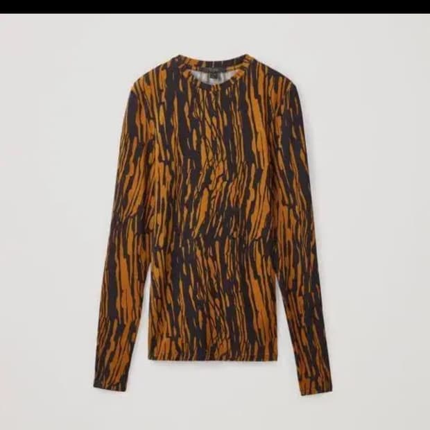 코스 프린티드 탑