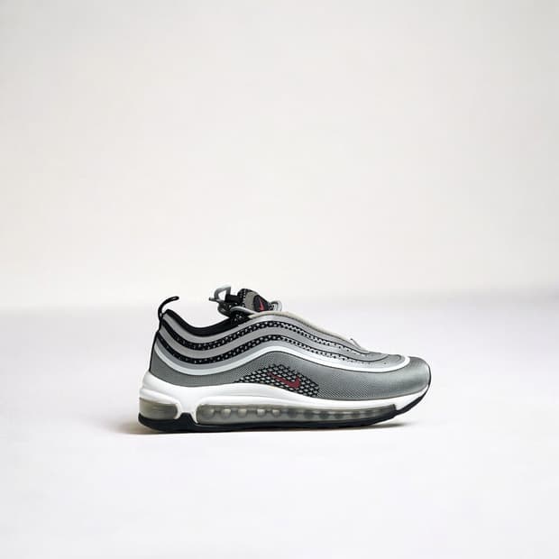 나이키 에어맥스 97 울트라17 실버불렛 250