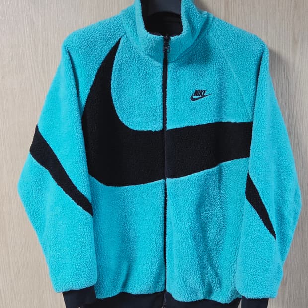 (착샷) 나이키 빅스우시 플리스 리버시블 민트