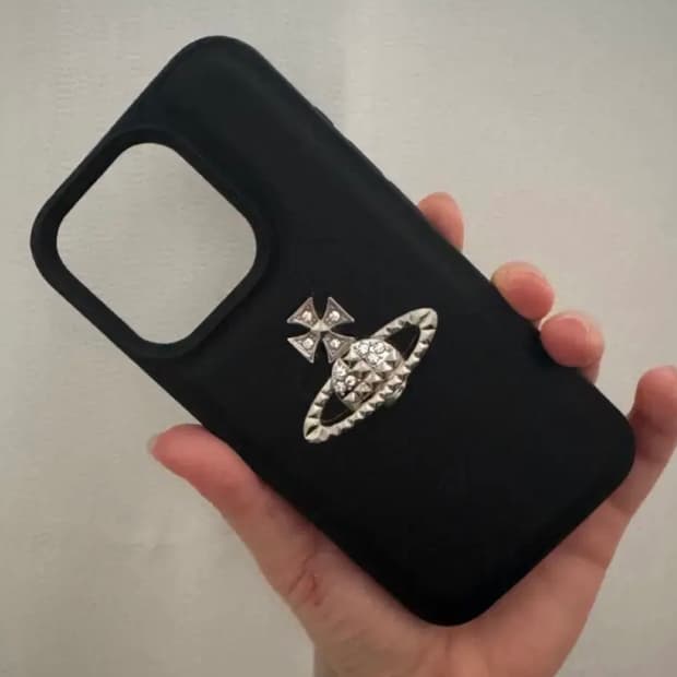 아이폰15프로 비비안웨스트우드 케이스