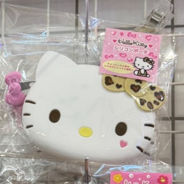 헬로키티 호피 레오파드 실리콘 파우치 갸루 y2k