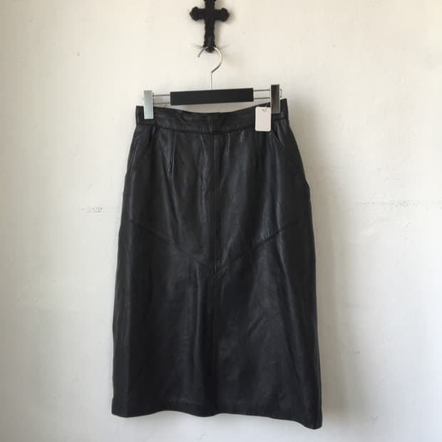 Lamb skin leather skirt
