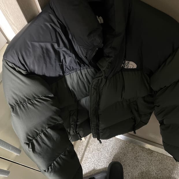 노스페이스 눕시 700 다크그린 M