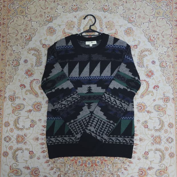 써스데이아일랜드 울&알파카 혼방 노르딕 니트
S