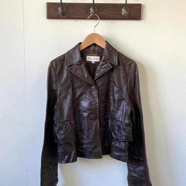 SCAPA 다크브라운 프릴 레더 자켓