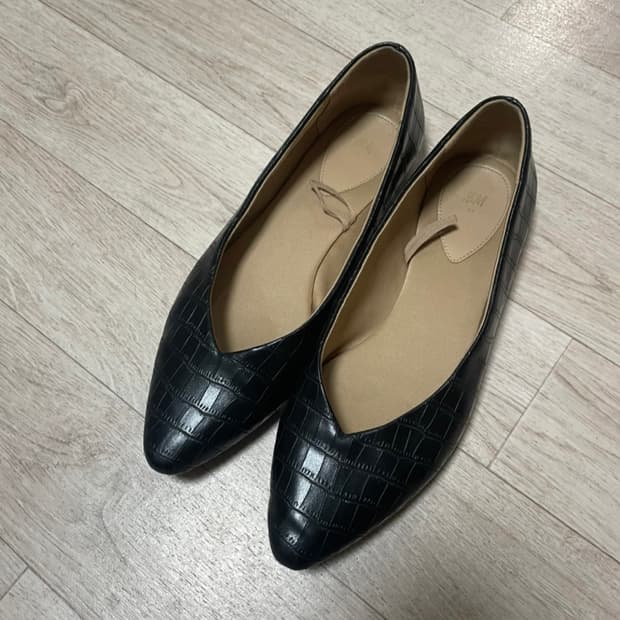 h&m 플랫슈즈 구두 38 (240-245)