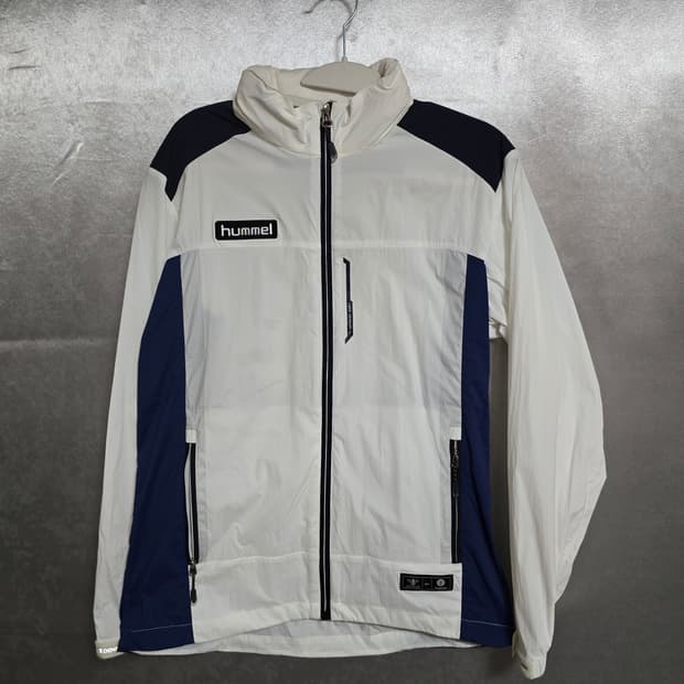 험멜 화이트/네이비 바람막이 자켓