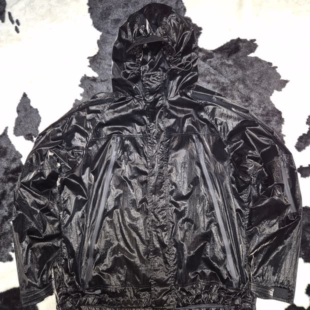 비슬로우 퍼플 글로시 바람막이 M