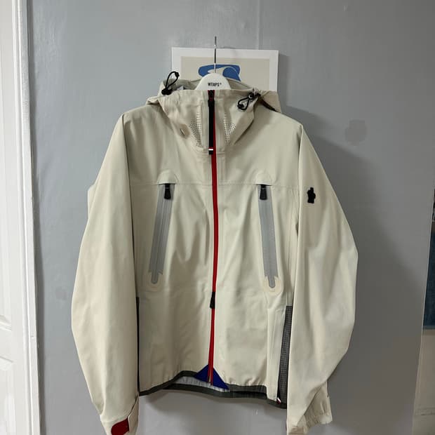 몽클레어 그레노블 자켓 