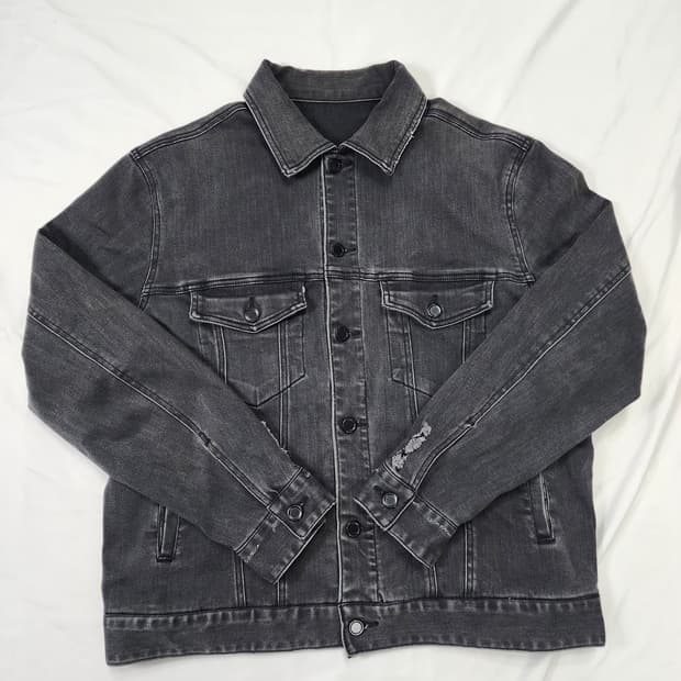 에잇세컨즈×지드래곤 흑청 데님 자켓