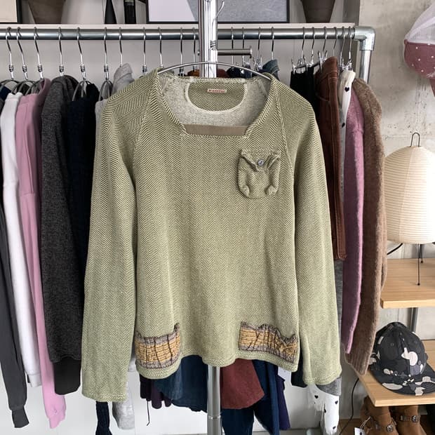 Kapital 캐피탈 스퀘어넥 니트 슬리브