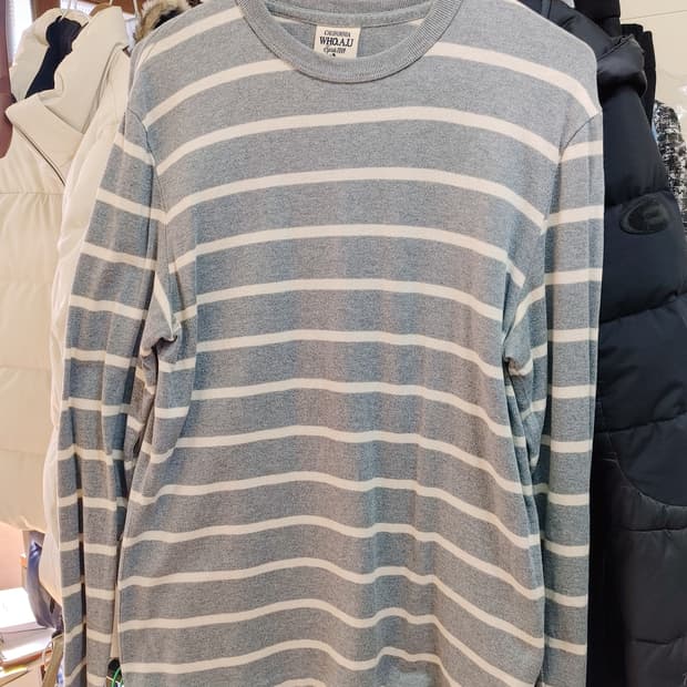 후아유 긴팔 티셔츠