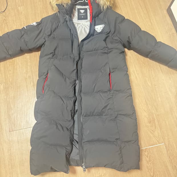 다이나핏 블랙 퍼 후드 패딩 L