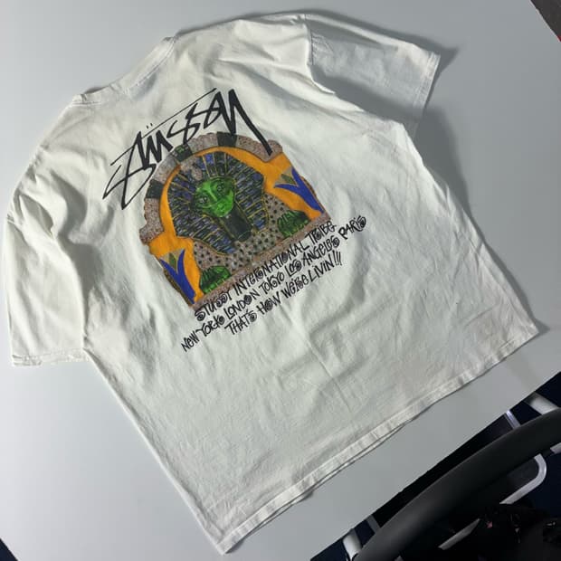 Stussy  스투시 스핑크스 그래픽 화이트 반팔티셔츠 