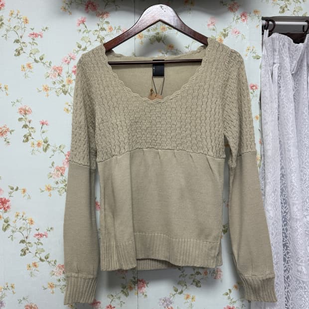 베이지 모리걸 니트