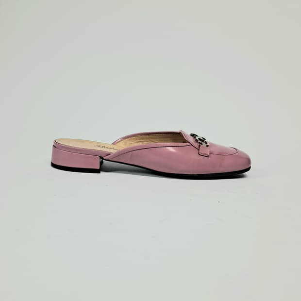 SALVATORE FERRAGAMO 뮬 250-255