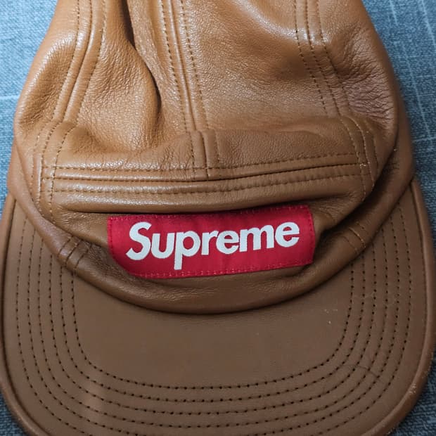 슈프림 가죽 캠프캡