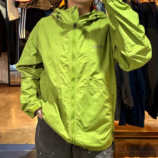 콜럼비아 라이트그린 바람막이