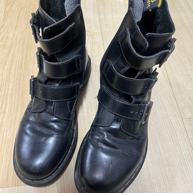 닥터마틴 블레이크 버클 부츠 블랙 250