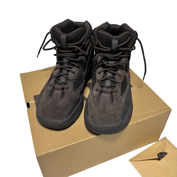 Adidas Yeezy Desert Boots Oil
