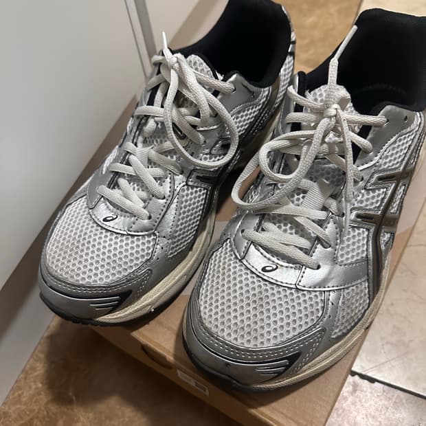 아식스 젤 1130 화이트 클레이 캐년