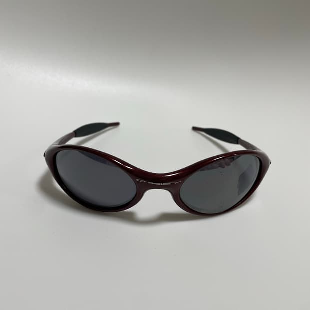 오클리 아이자켓 1.0 블러드 레드 