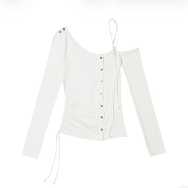 보헴서 원숄더 스트링 티 화이트