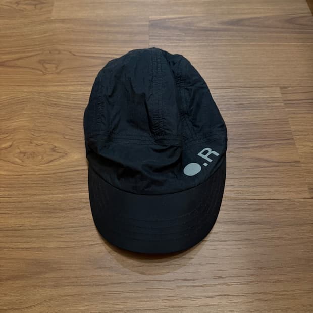 옵티미스틱 러너스 러닝캡