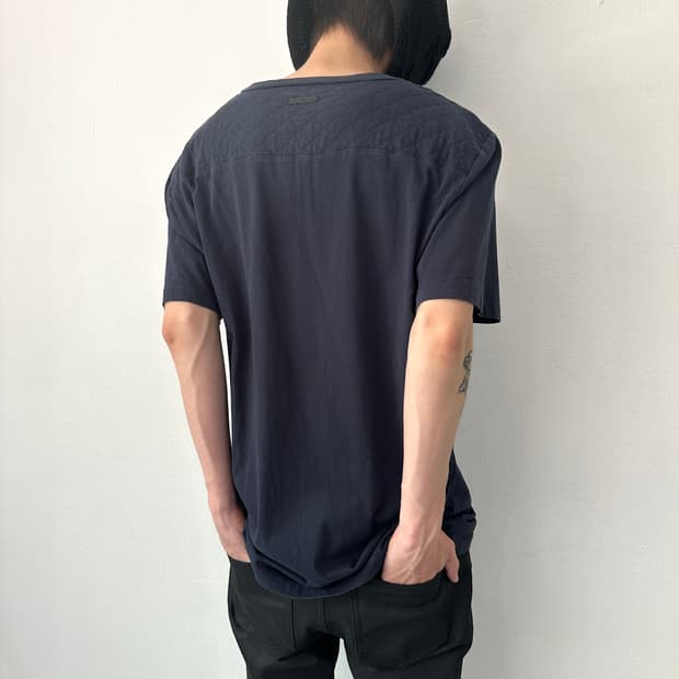 발망 아카이브 퀼팅 숄더 반팔 티셔츠