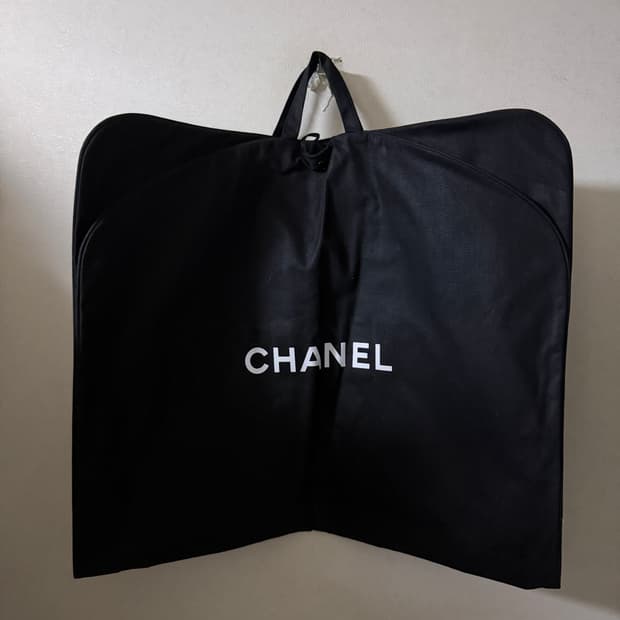 샤넬 의류 더스트백