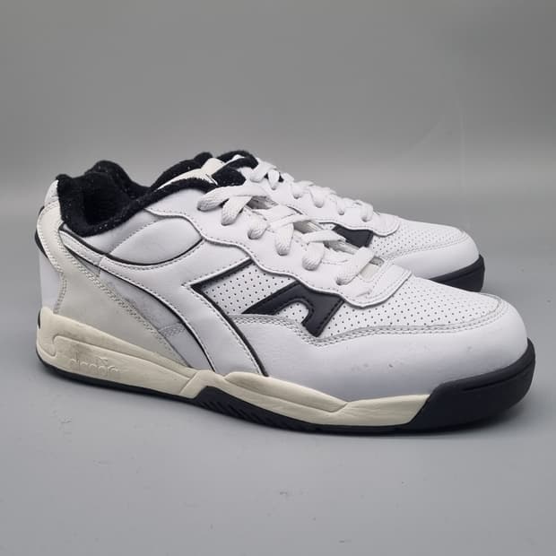 디아도라 위너 남성스니커즈270