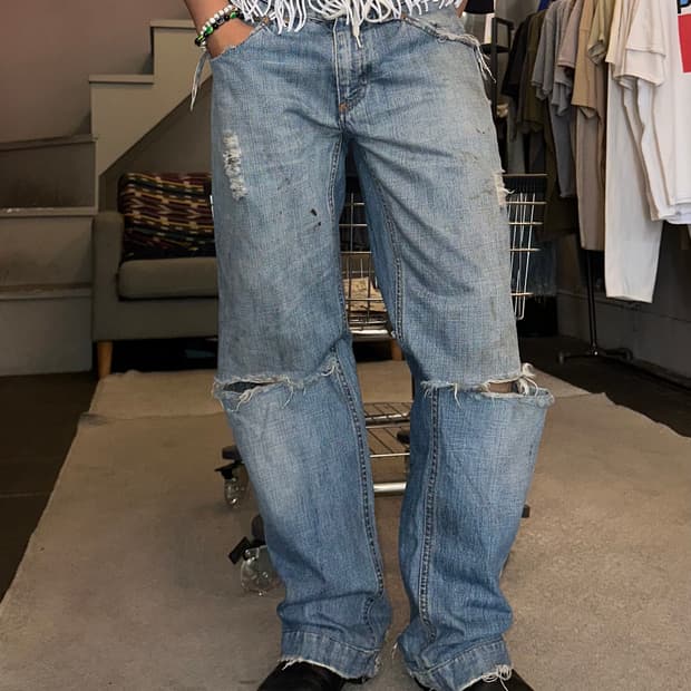 00’s Dolce & Gabbana crack knee denim
