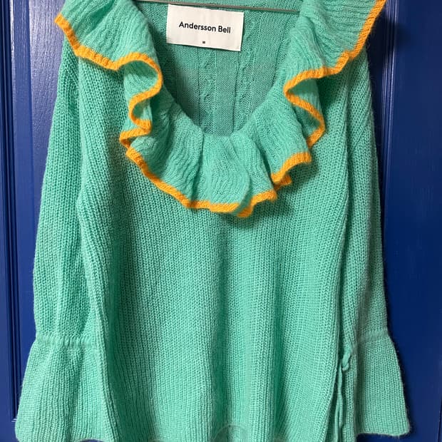 앤더슨벨 러플 니트