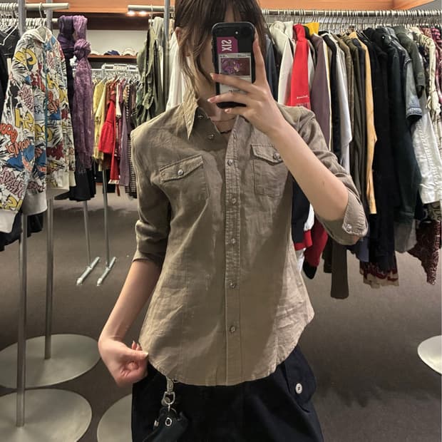 L)Galfit 빈티지 여성 단추 디테일 브라운 7부 셔츠