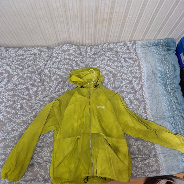 스투시 웨이브 다이 비치 쉘 자켓 슬라임