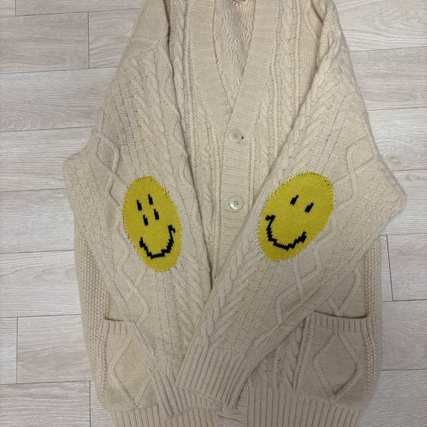 캐피탈 케이블니트 스마일 가디건(3사이즈)