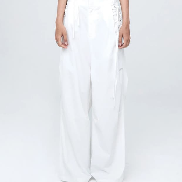 나체 CONSTRICT HOLE WIDE PANTS WHITE