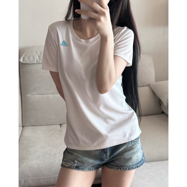 아디다스 일본 시나모롤 화이트 스카이 반팔 
