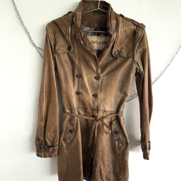 조르지오 브라토 슈링크레더 아티저널 레더 코트