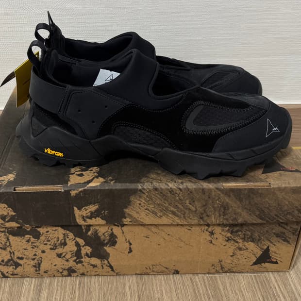 로아하이킹 로제스 블랙(로즈 블랙)