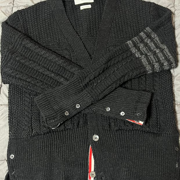 톰브라운 아란케이블가디건 블랙 3사이즈 