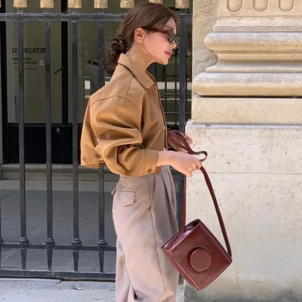 위드아웃썸머 런던플랏 스웨이드 크롭 자켓