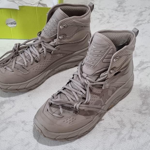 호카 오네오네 토르 울트라 하이 2 심플리 토프 300