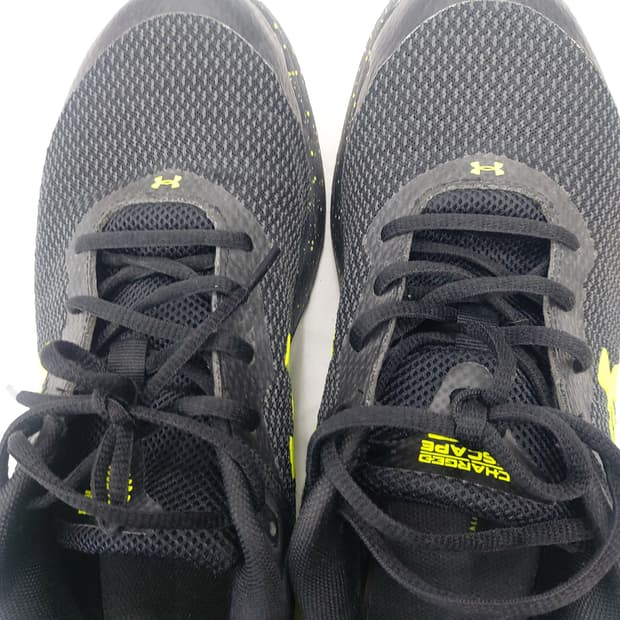 언더아머 차지드 에스케이프 3 (295)